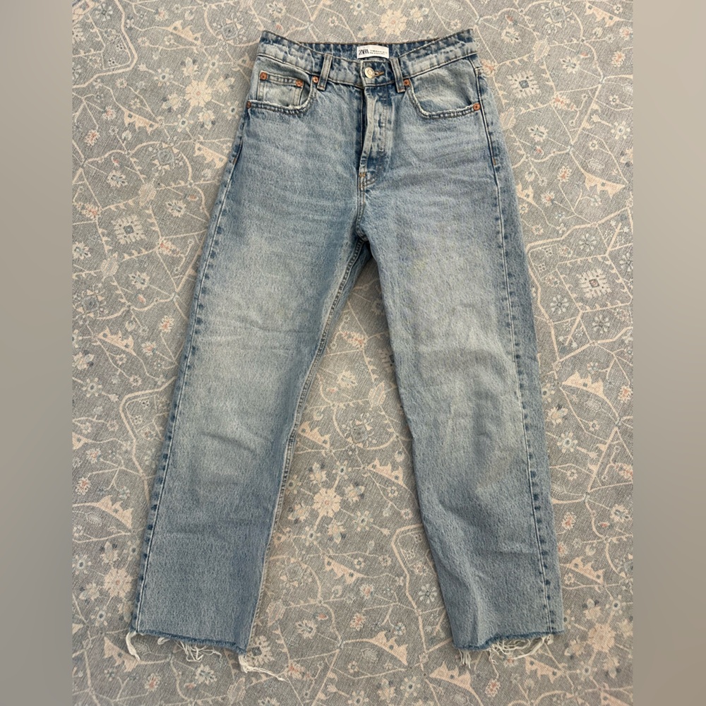 Zara button up blue jeans